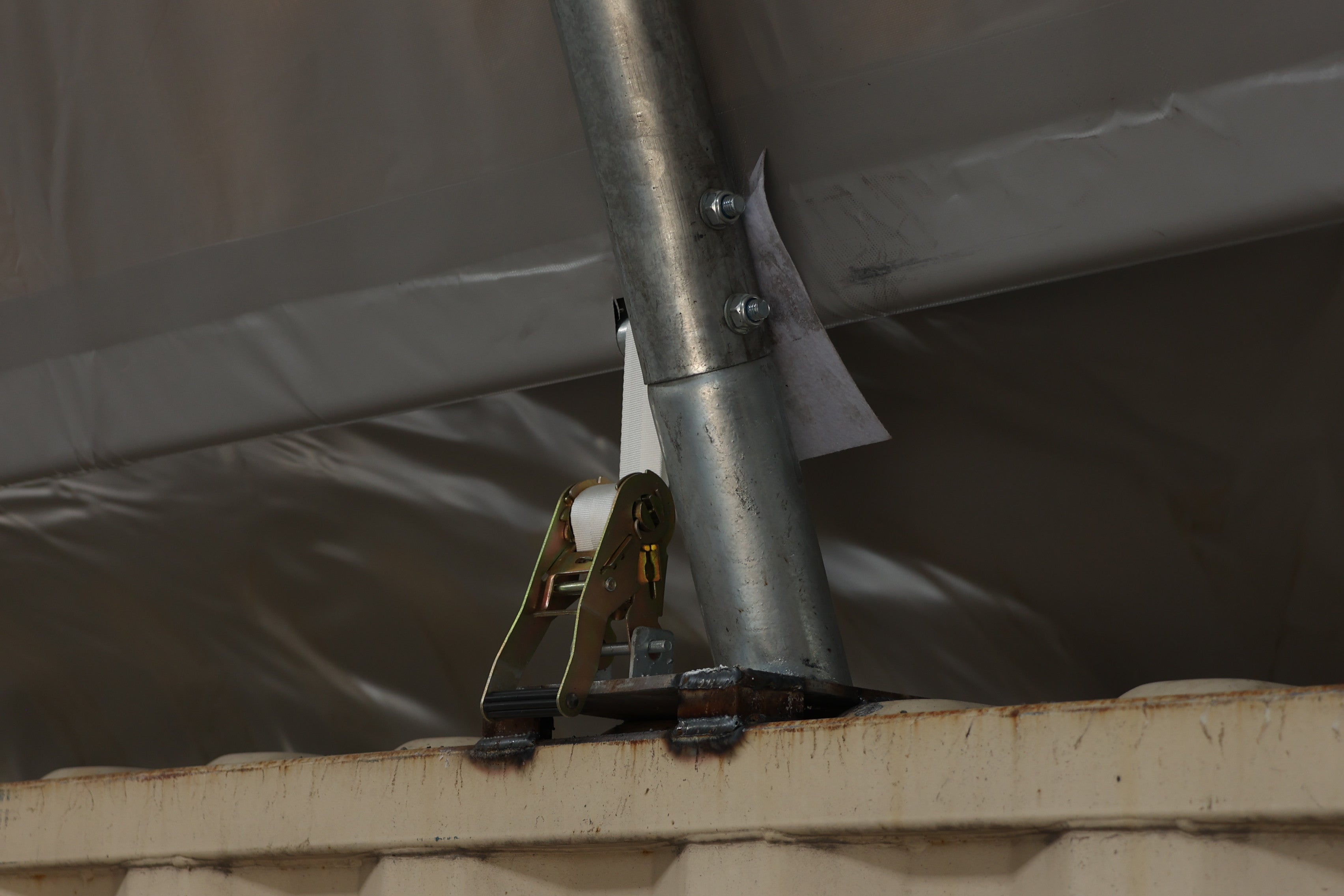 Auvents de conteneurs - 40 pieds x 40 pieds x 15 pieds (12 mx 12 mx 4,5 m)